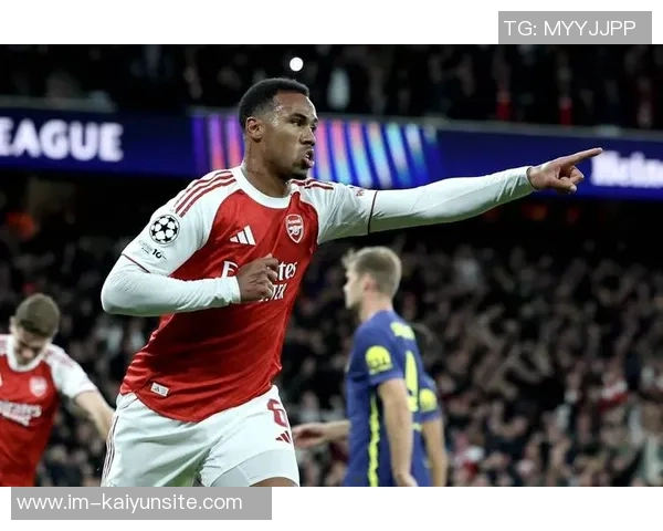 本怀特伤缺一个月阿森纳期待他在1月中旬复出 本怀特伤缺一个月阿森纳期待他在1月中旬复出