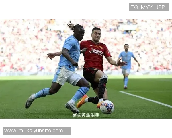 希勒强烈批评裁判未出示红牌认为达洛特的犯规行为不可原谅 希勒强烈批评裁判未出示红牌认为达洛特的犯规行为不可原谅